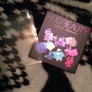 Huda beauty 9 pallet eyeshadow